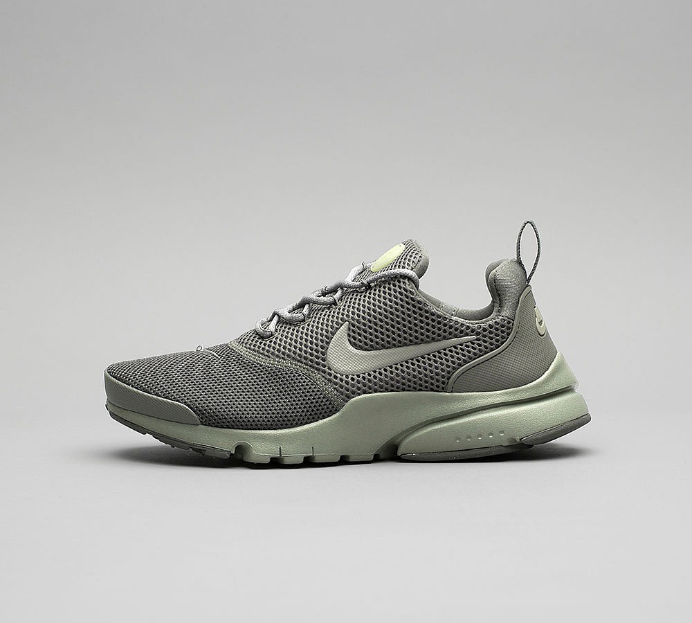 Nike Junior Presto Fly Trainer | River Rock / Dark Stucco