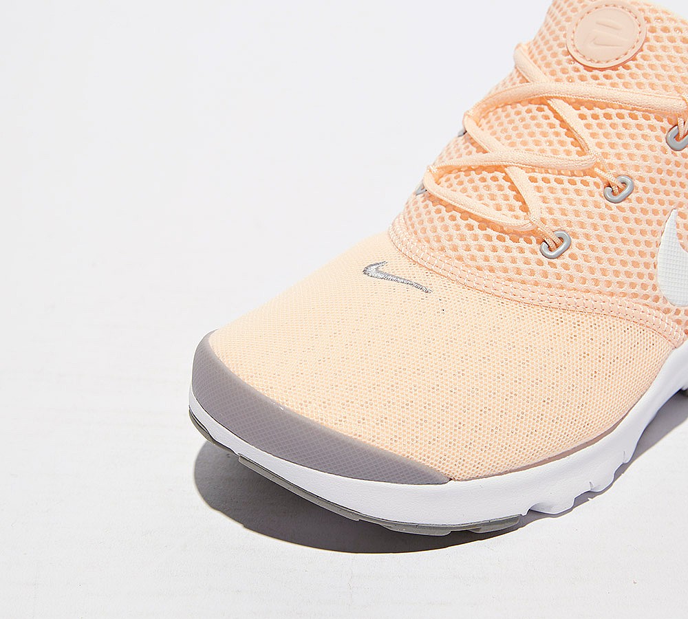 Nike Infant Presto Fly Trainer | Crimson Tint / White