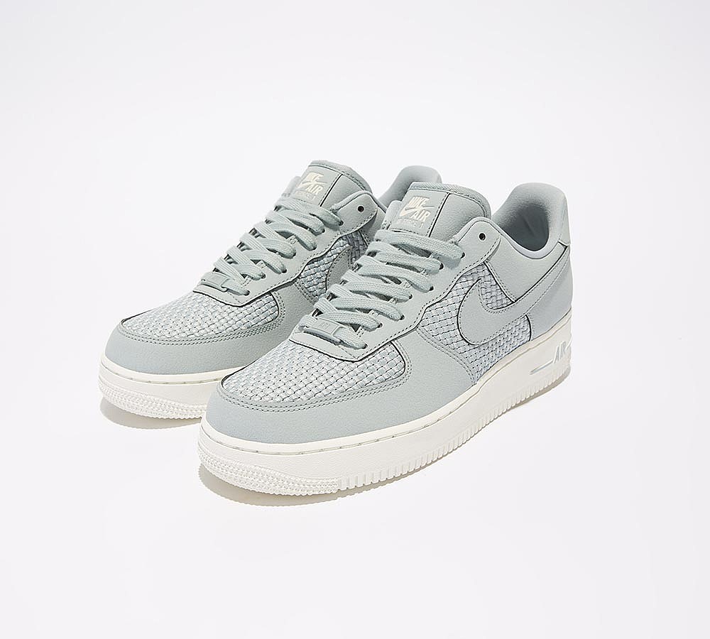 Nike Air Force 1 Low Trainer - Light Pumice / Sail