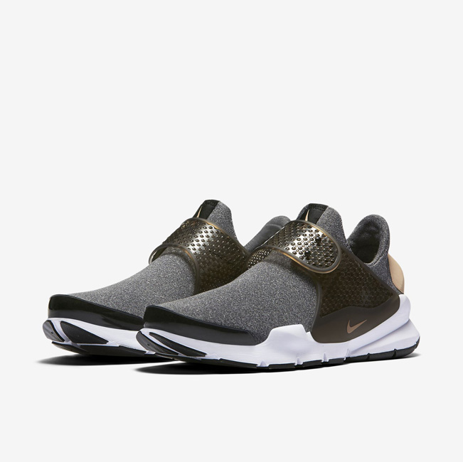 Nike Sock Dart Nike Sock Dart SE Black/Black/White/Vachetta Tan