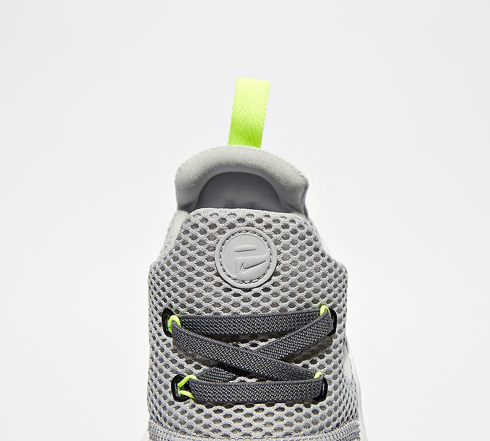 Nike Nursery Presto Fly Trainer | Wolf Grey / White