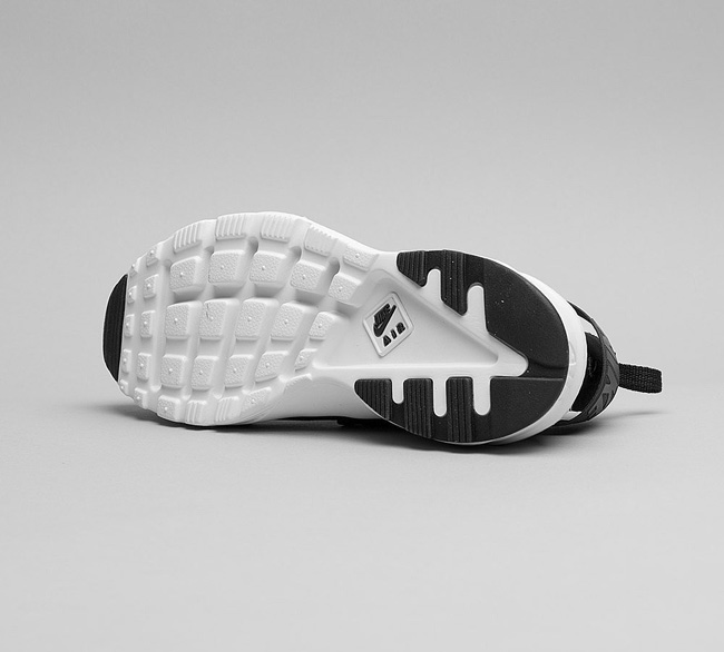 Nike Junior Air Huarache Run Ultra Trainer | Black / Black / Anthractie