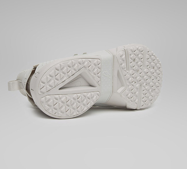 Nike Air Huarache Drift Trainer | Light Bone / Black