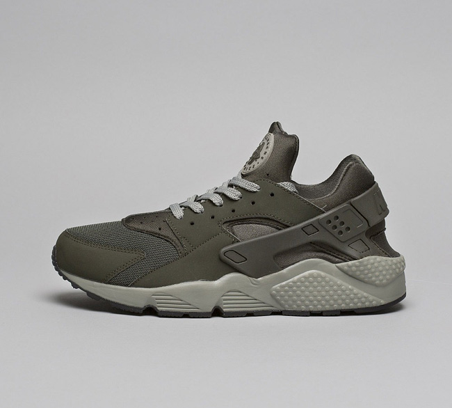 Nike Air Huarache Trainer | Sequoia / Stucco