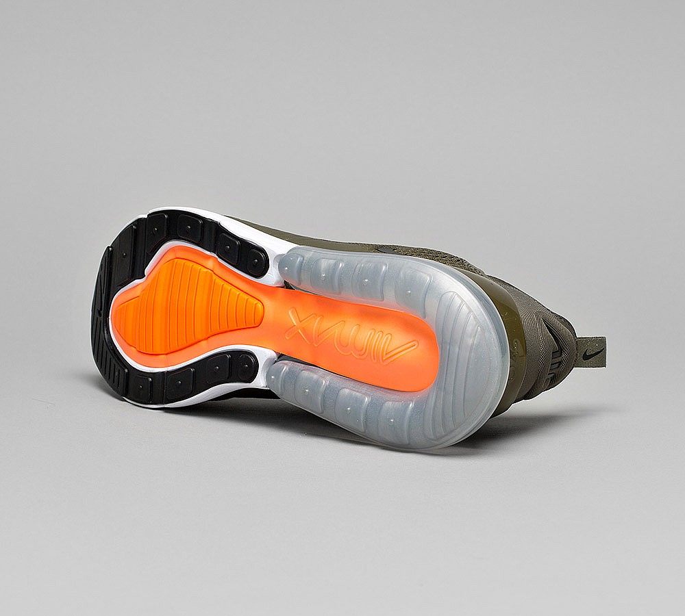 Nike Air Max 270 Trainer - Medium Olive / Black