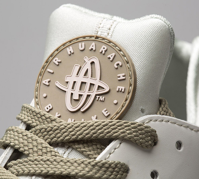 Nike Air Huarache Trainer | Bone / Olive
