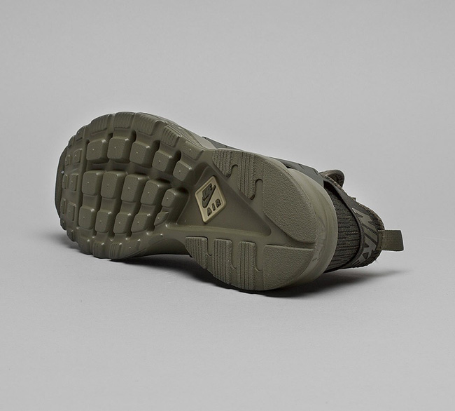 Nike Air Huarache Run Ultra Trainer | Khaki / Khaki