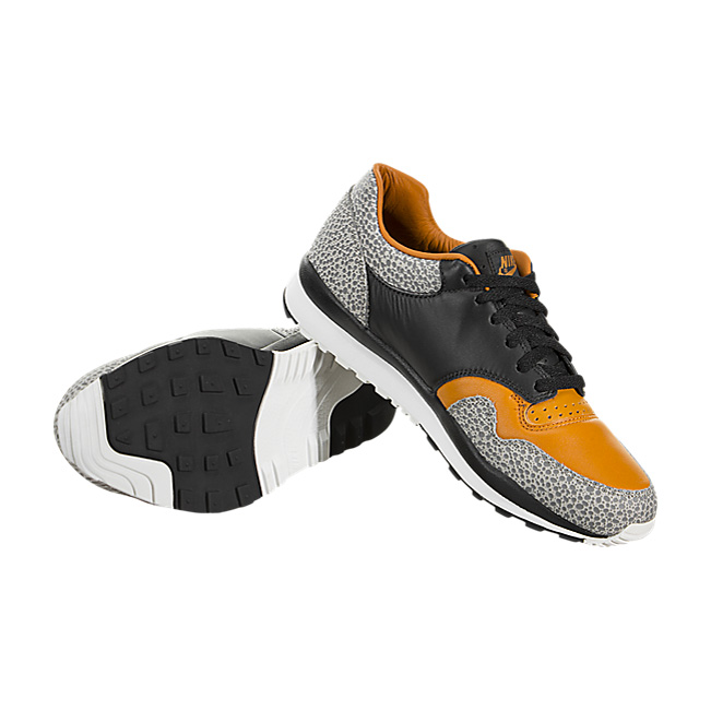 Nike Air Safari QS - Black / Monarch