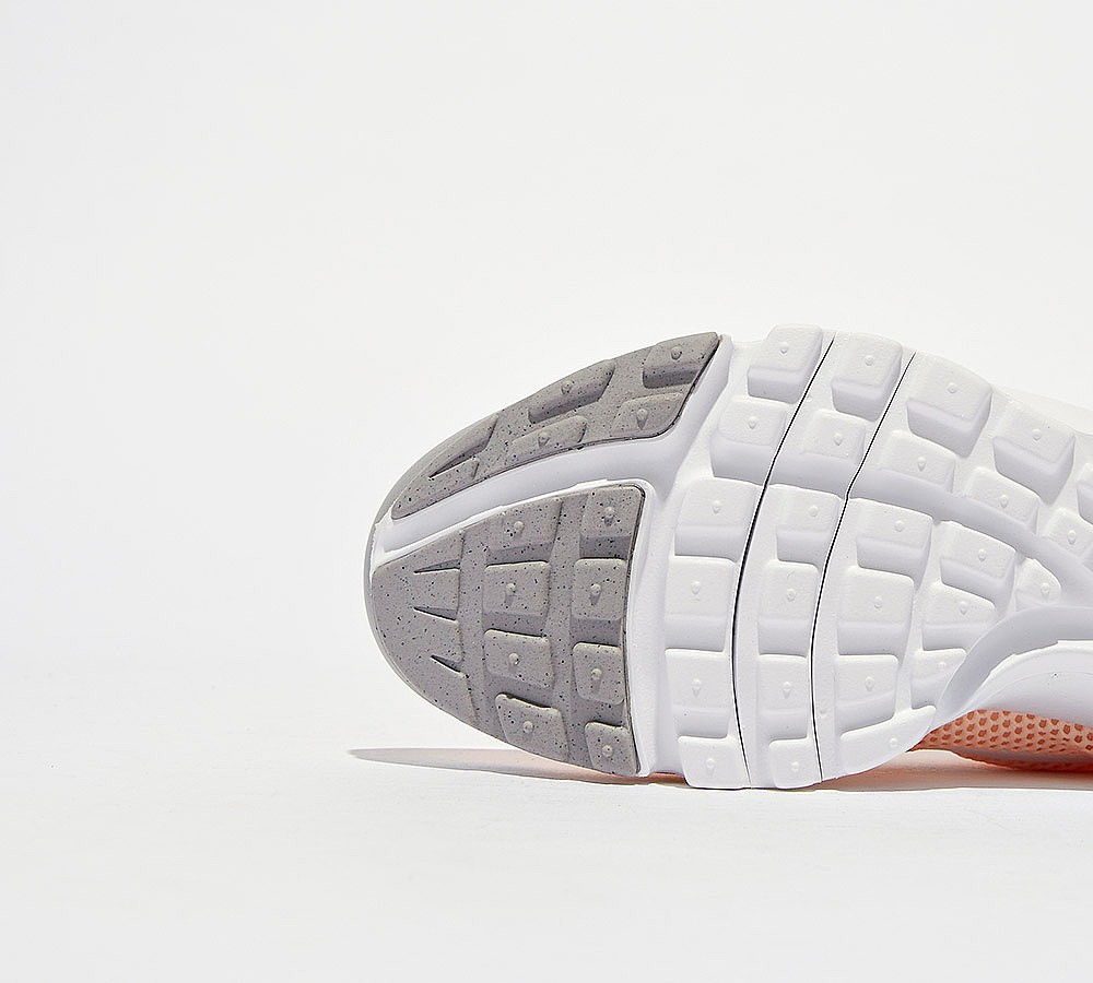 Nike Junior Presto Fly Trainer | Crimson Tint / White