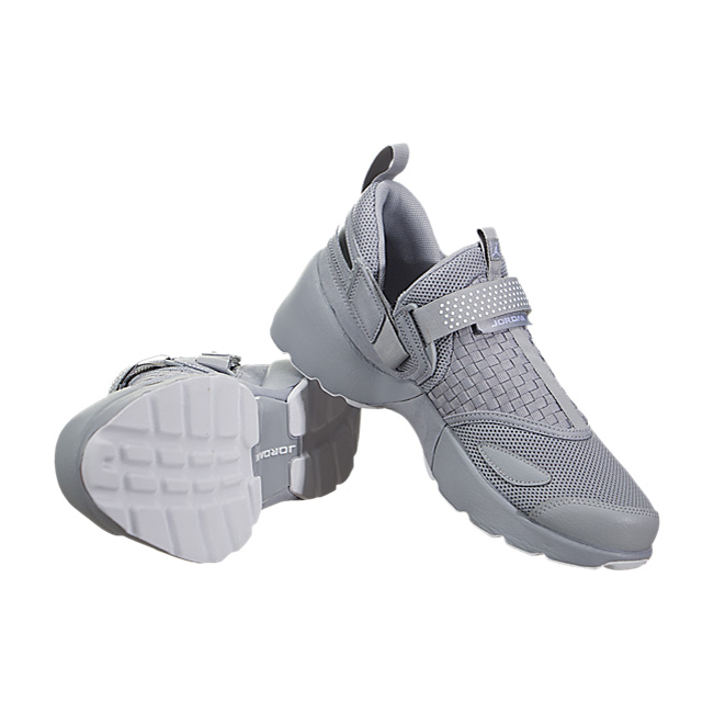 Jordan Trunner LX - Wolf Grey / Wolf Grey-White
