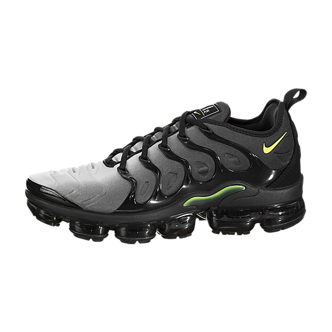 Nike Air Vapormax Plus - Black / Volt-White