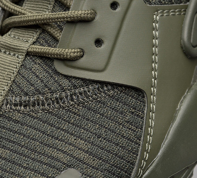 Nike Junior Air Huarache Run Ultra SE Trainer | Cargo Khaki / Sequoia