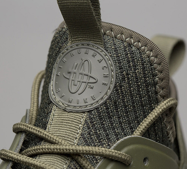 Nike Junior Air Huarache Run Ultra SE Trainer | Cargo Khaki / Sequoia