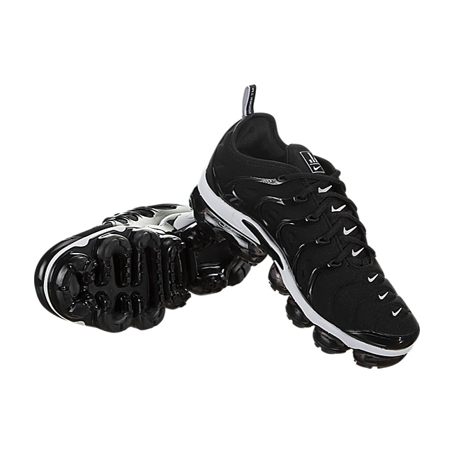 Nike Air Vapormax Plus - Black / White