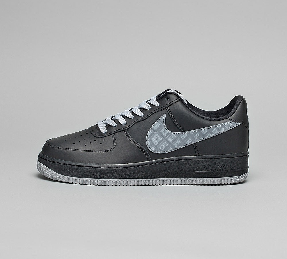 Nike Air Force 1 07 LV8 Trainer - Black / Clear Grey / Dark Grey