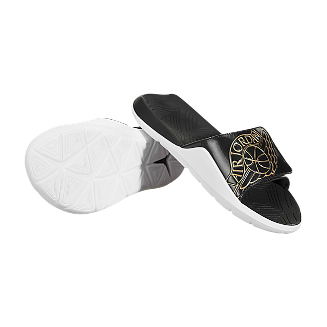 Air Jordan Hydro 7 - Black / Metallic Gold-White