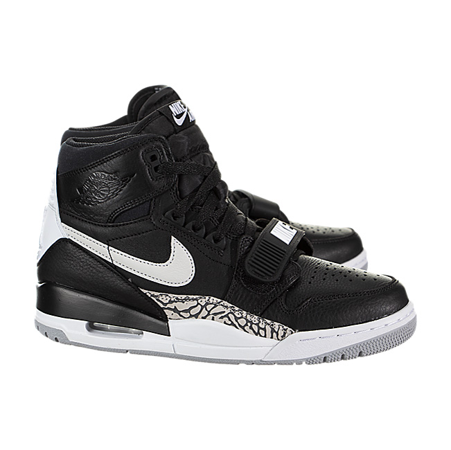 Air Jordan Legacy 312 - Black / White