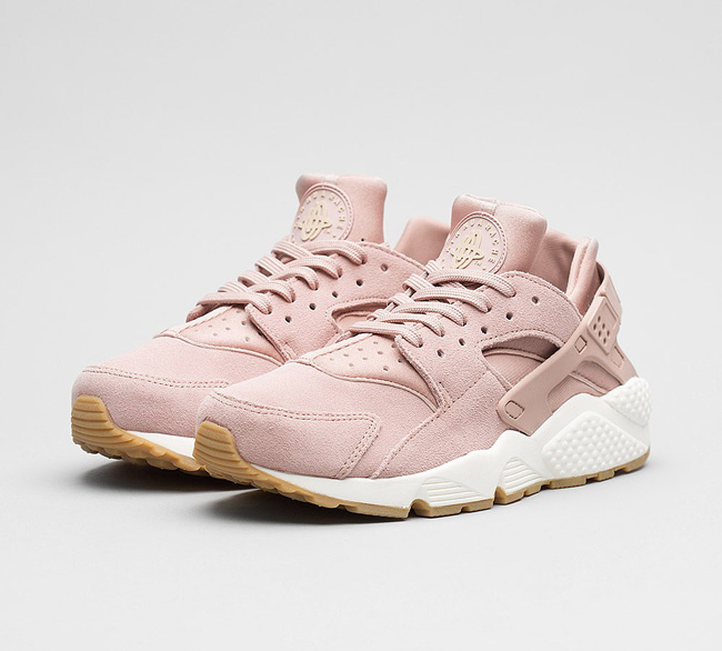 Nikes Air Huarache Run Premium Trainer | Particle Pink