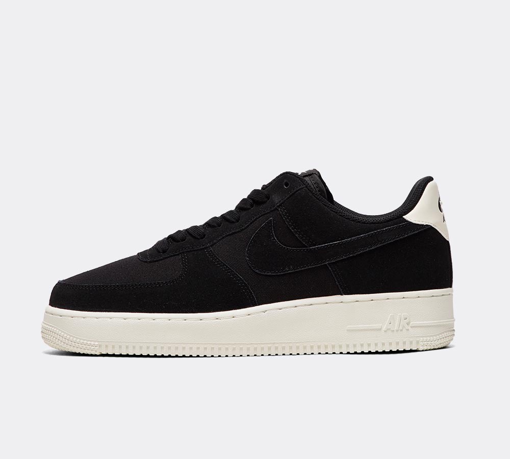 Nike Air Force 1 Trainer - Black / Sail
