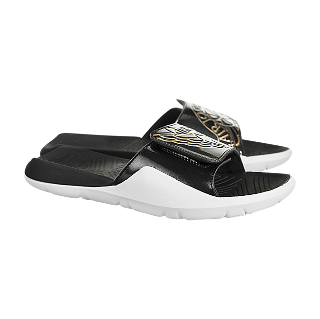 Air Jordan Hydro 7 - Black / Metallic Gold-White