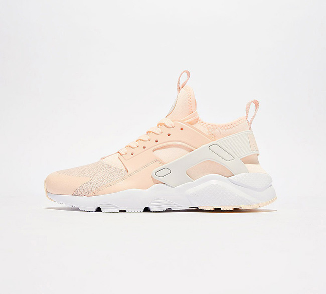 Nike Junior Air Huarache Run Ultra SE Trainer | Crimson Tint / Sail / Royal Tint