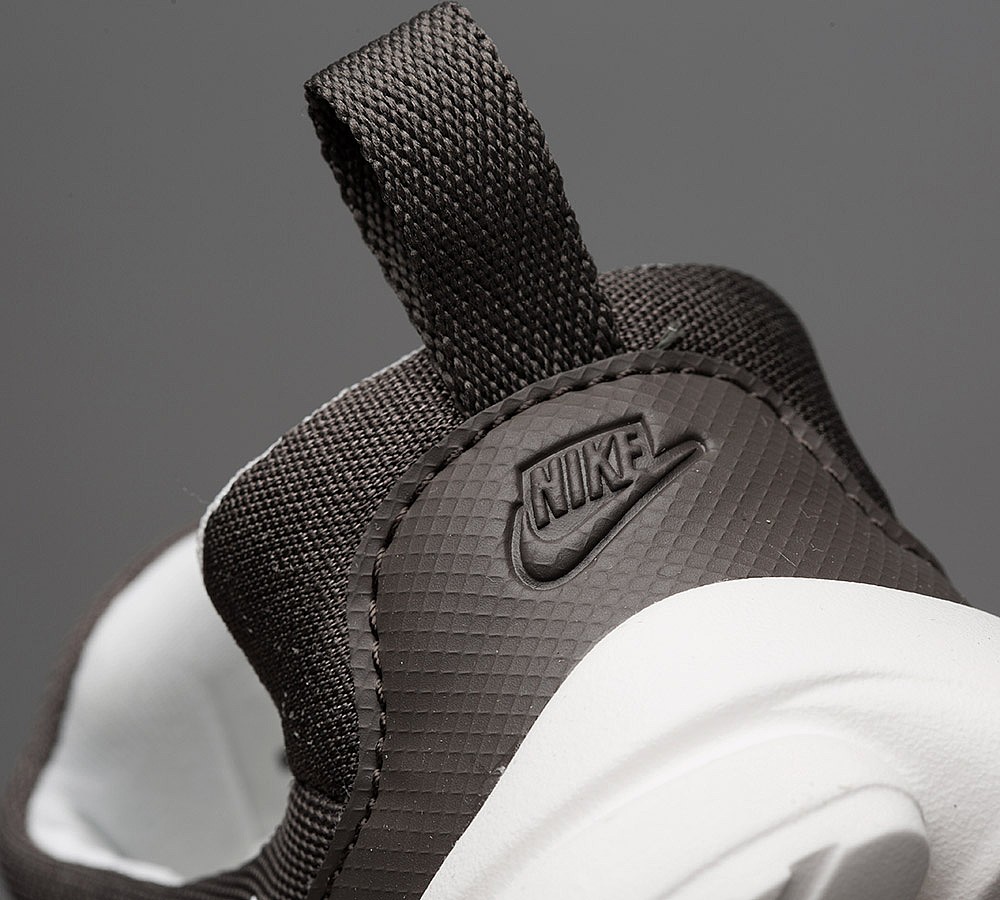 Nike Nursery Presto Fly Trainer | Ridgerock / White