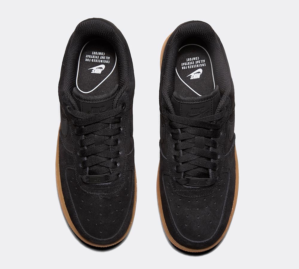 Nike Womens Air Force 1 Low '07 SE Trainer - Black / Black / Gum