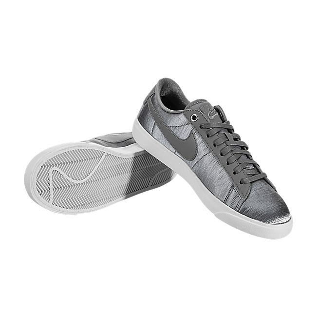 Nike Women Blazer Low SE - Gunsmoke / White