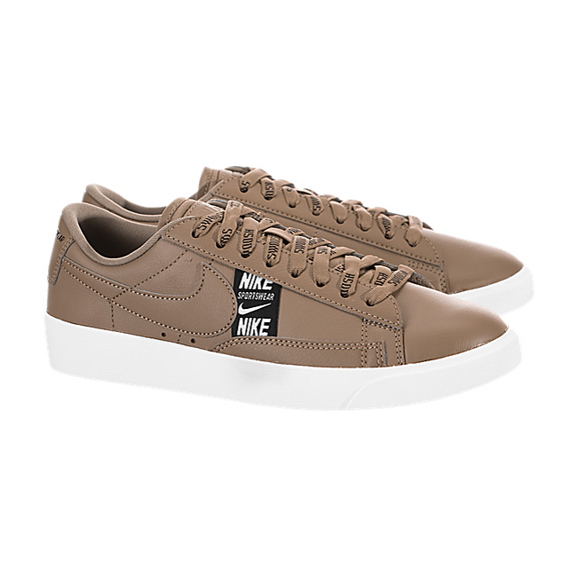 Nike Women Blazer Low SE - Desert Dust / Black