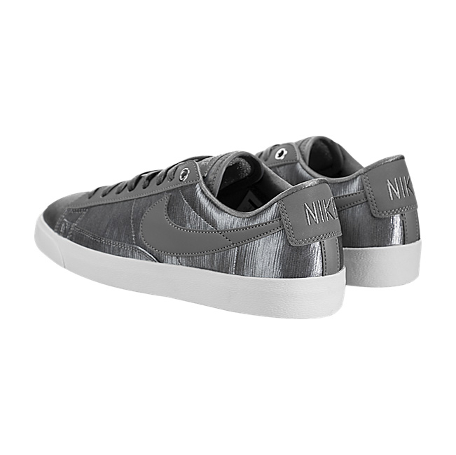 Nike Women Blazer Low SE - Gunsmoke / White