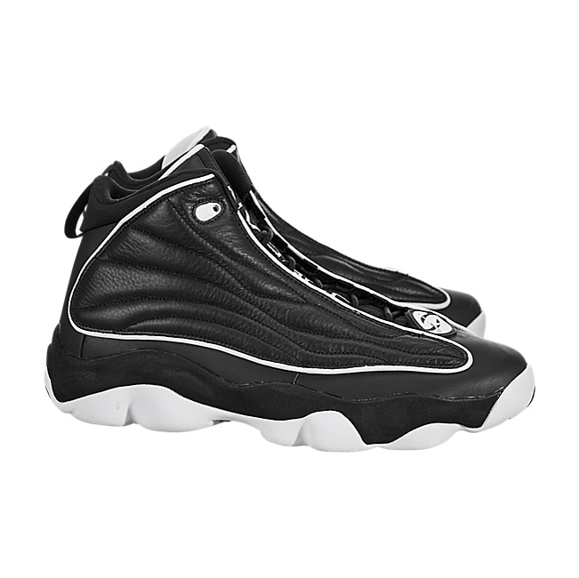 Air Jordan Pro Strong - Black / White