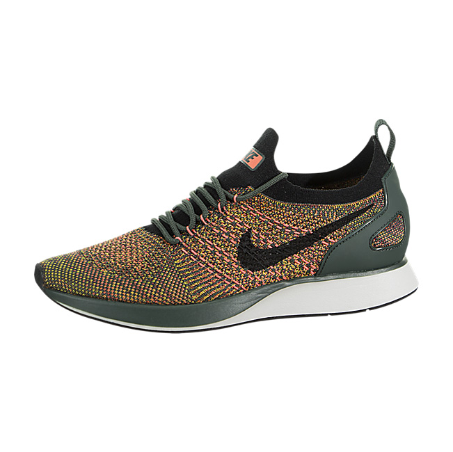 Nike Women Air Zoom Mariah Racer Flyknit - Vintage Green / Black