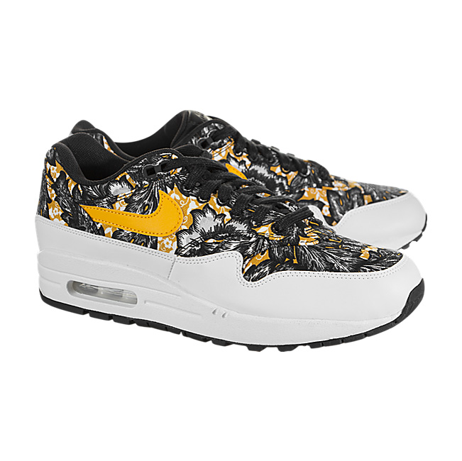 Nike Women Air Max 1 QS - White / University Gold-Black