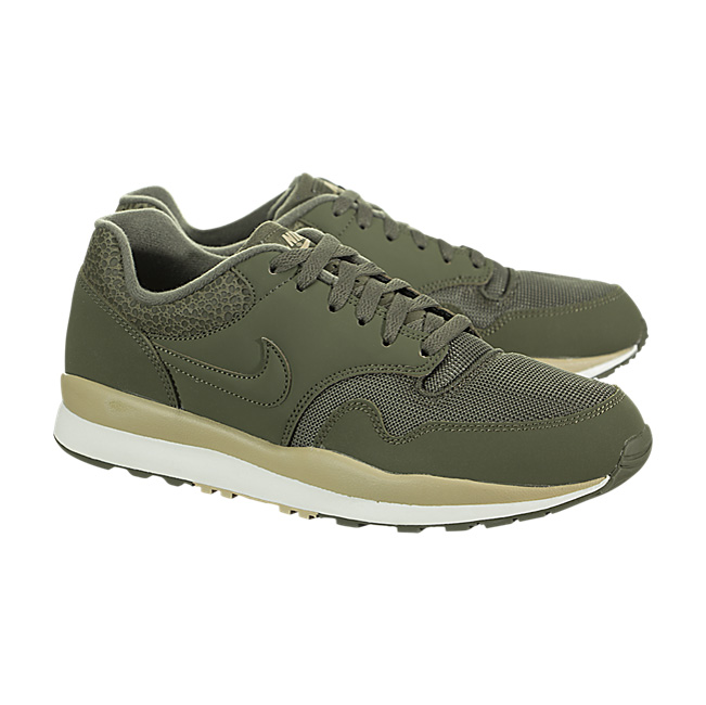 Nike Air Safari - Medium Olive / Desert-Sail