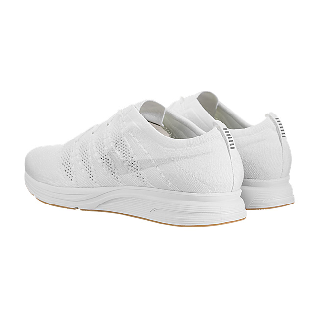 NIke Flyknit Trainer - White / Gum Light Brown