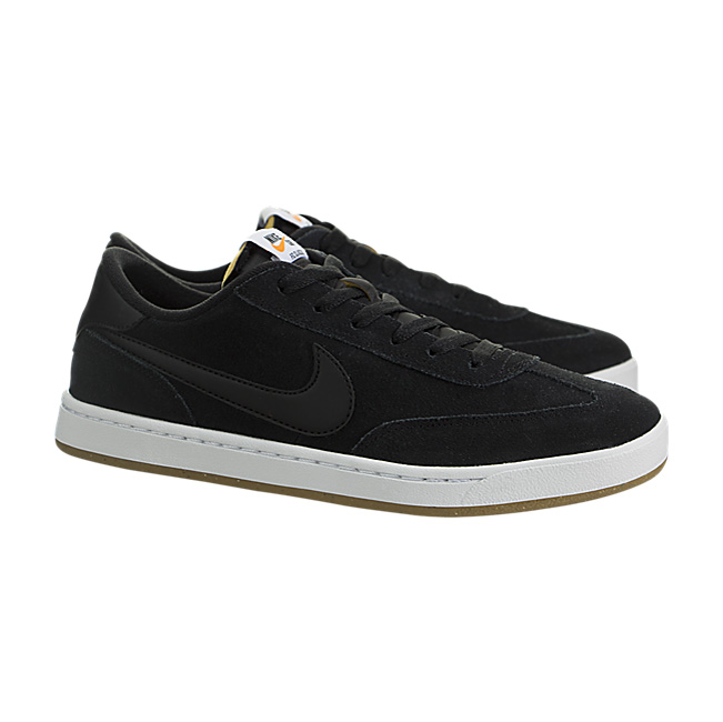Nike SB FC Classic - Black / Black-White-Vivid Orange