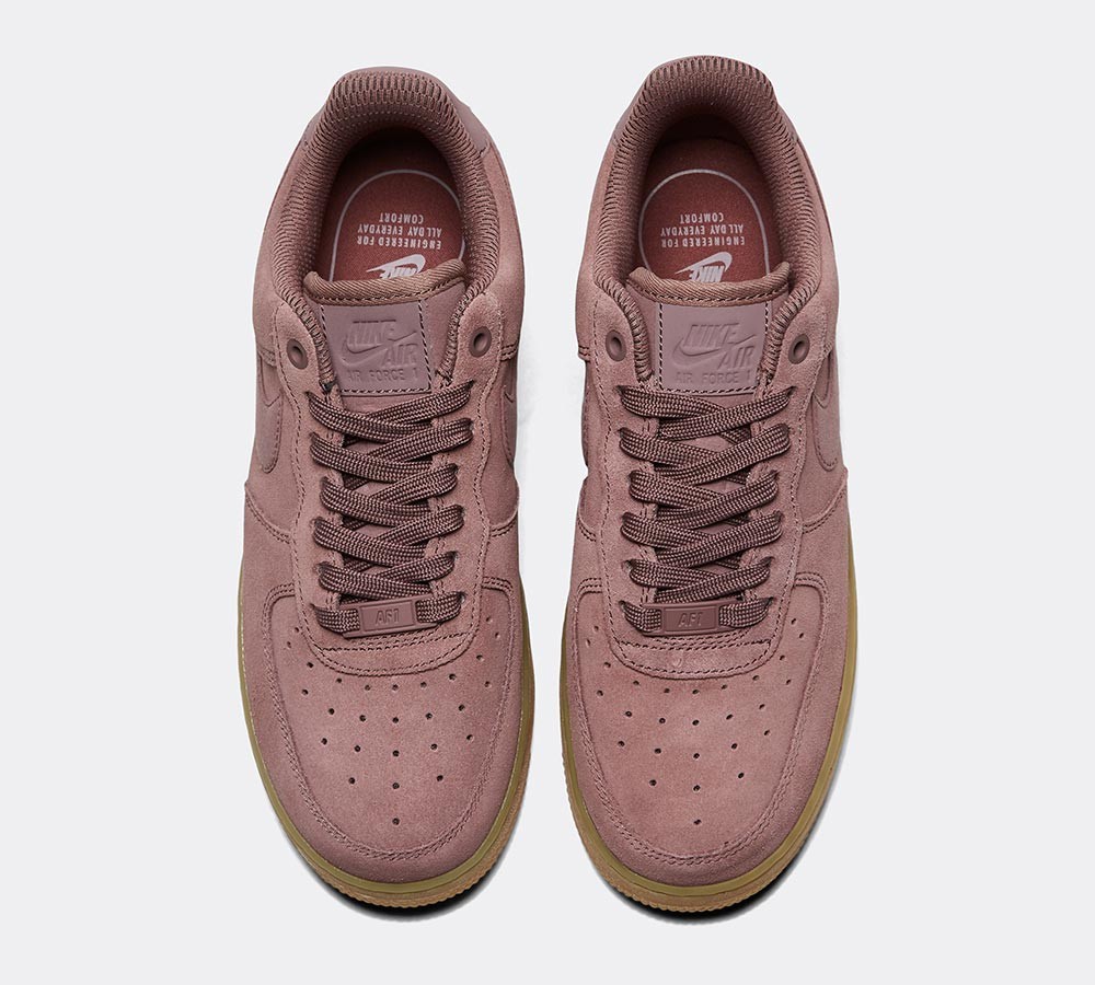 Nike Womens Air Force 1 '07 SE Trainer - Smoky Mauve / Gum