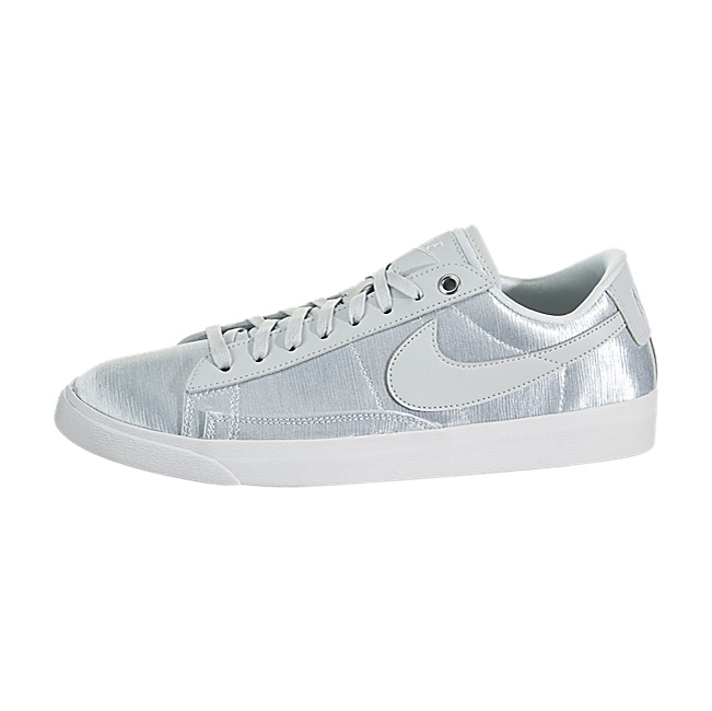Nike Women Blazer Low SE - Pure Platinum / White