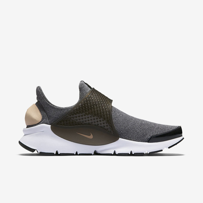 Nike Sock Dart Nike Sock Dart SE Black/Black/White/Vachetta Tan