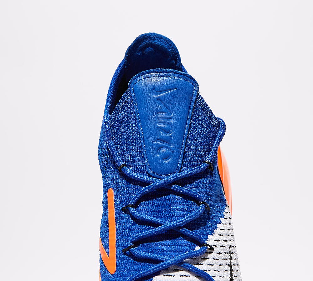Nike Air Max 270 Flyknit Trainer - White / Racer Blue