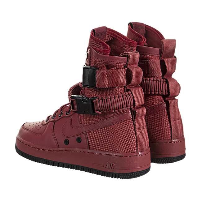 Nike Women SF Air Force 1 - Cedar / Black