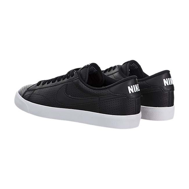 Nike Tennis Classic AC - Black / White-Black