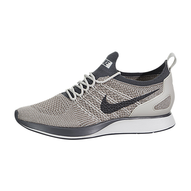 Nike Women Air Zoom Mariah Racer - Pale Grey / Dark Grey