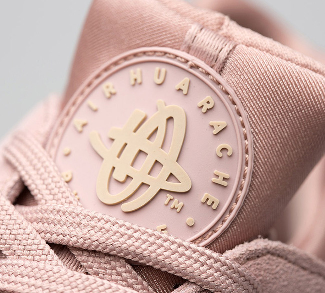 Nikes Air Huarache Run Premium Trainer | Particle Pink