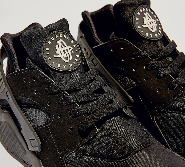 Nike Air Huarache 'Triple Black' Trainer | Black / White