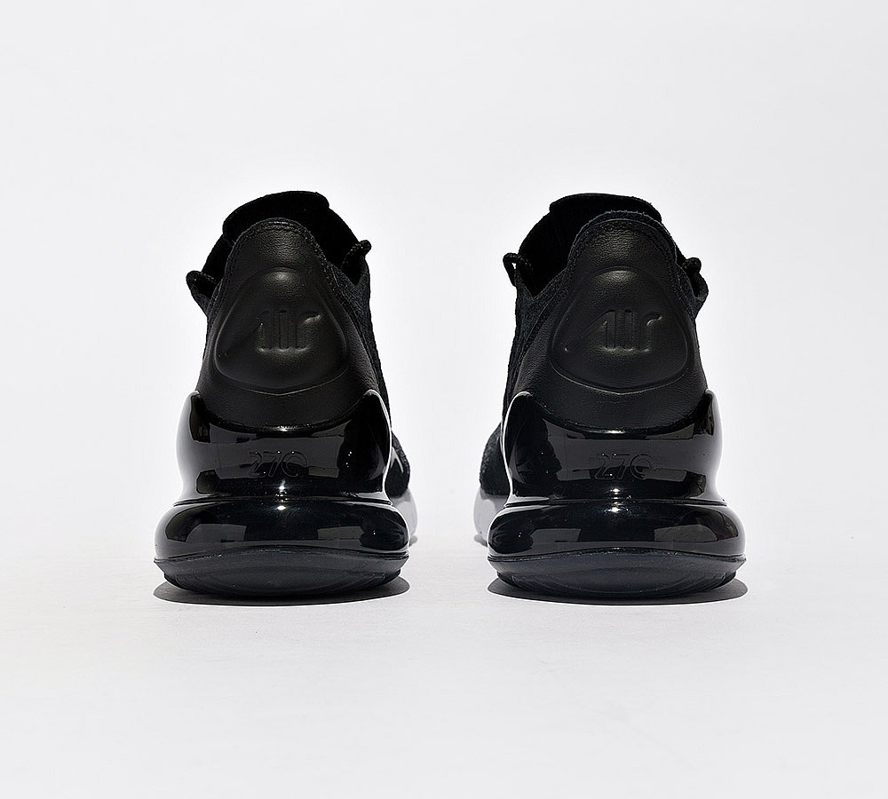 Nike Air Max 270 Flyknit Trainer - Black / White