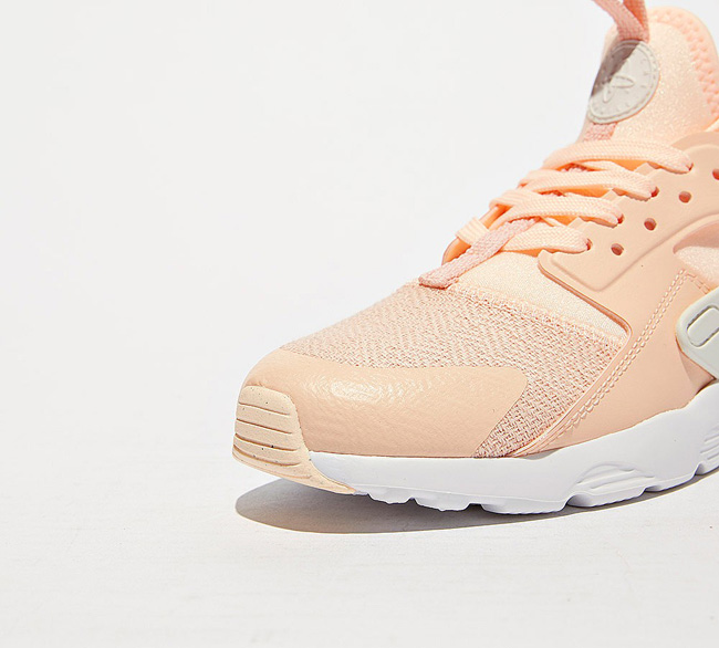 Nike Infant Huarache Run Ultra Trainer | Crimson Tint / Sail / Royal