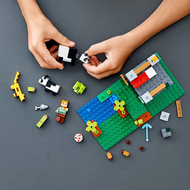 Minecraft The Panda Nursery 21158 Brick Building Kit