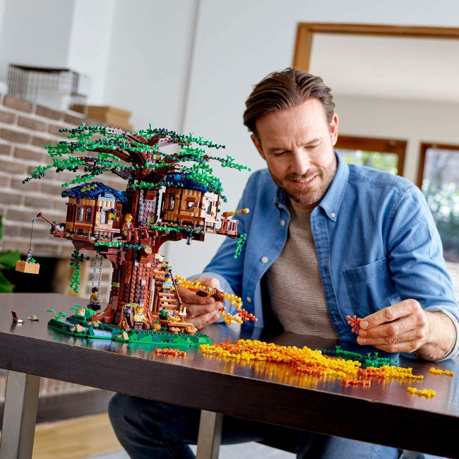 Ideas Tree House 21318 Brick Building Kit