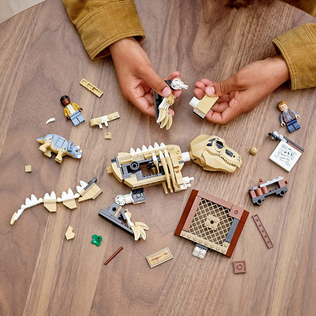 Jurassic World T. rex Dinosaur Fossil Exhibition 76940 Brick Building Kit